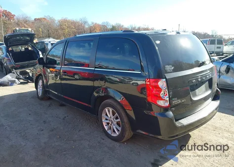 2019 Dodge Grand Caravan Sxt z USA, uszkodzony, nr VIN 2C4RDGCG5KR749463